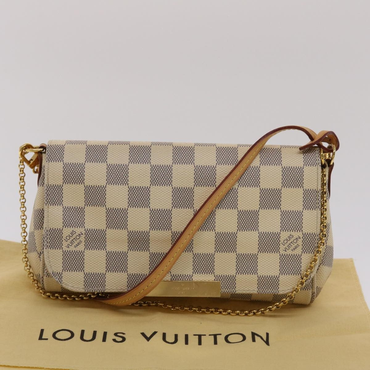 Louis Vuitton Favorite Handbag Damier, White, Canvas, Clutch