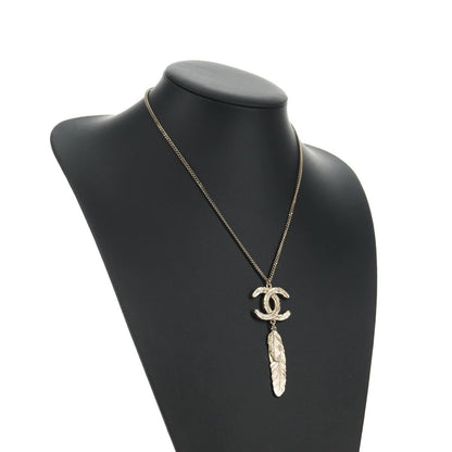 Chanel Feather CC Pendant Necklace Metal, Gold, Metal, Necklace