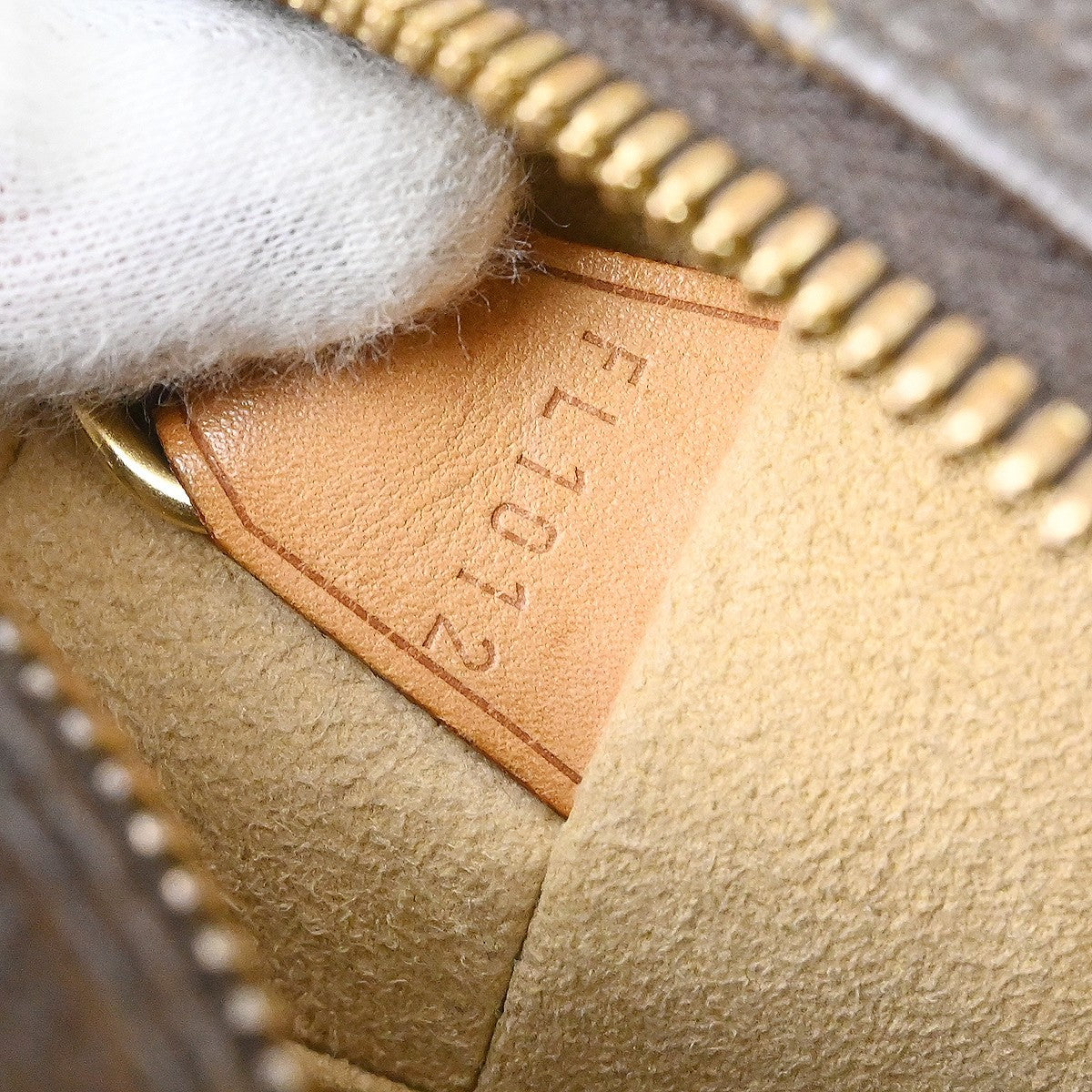 Louis Vuitton Cite Handbag Monogram Canvas, Brown, Canvas, Shoulder Bag