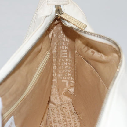 Chanel Chocolate Bar CC Shoulder Bag Quilted Leather, White, Leather, Shoulder Bag