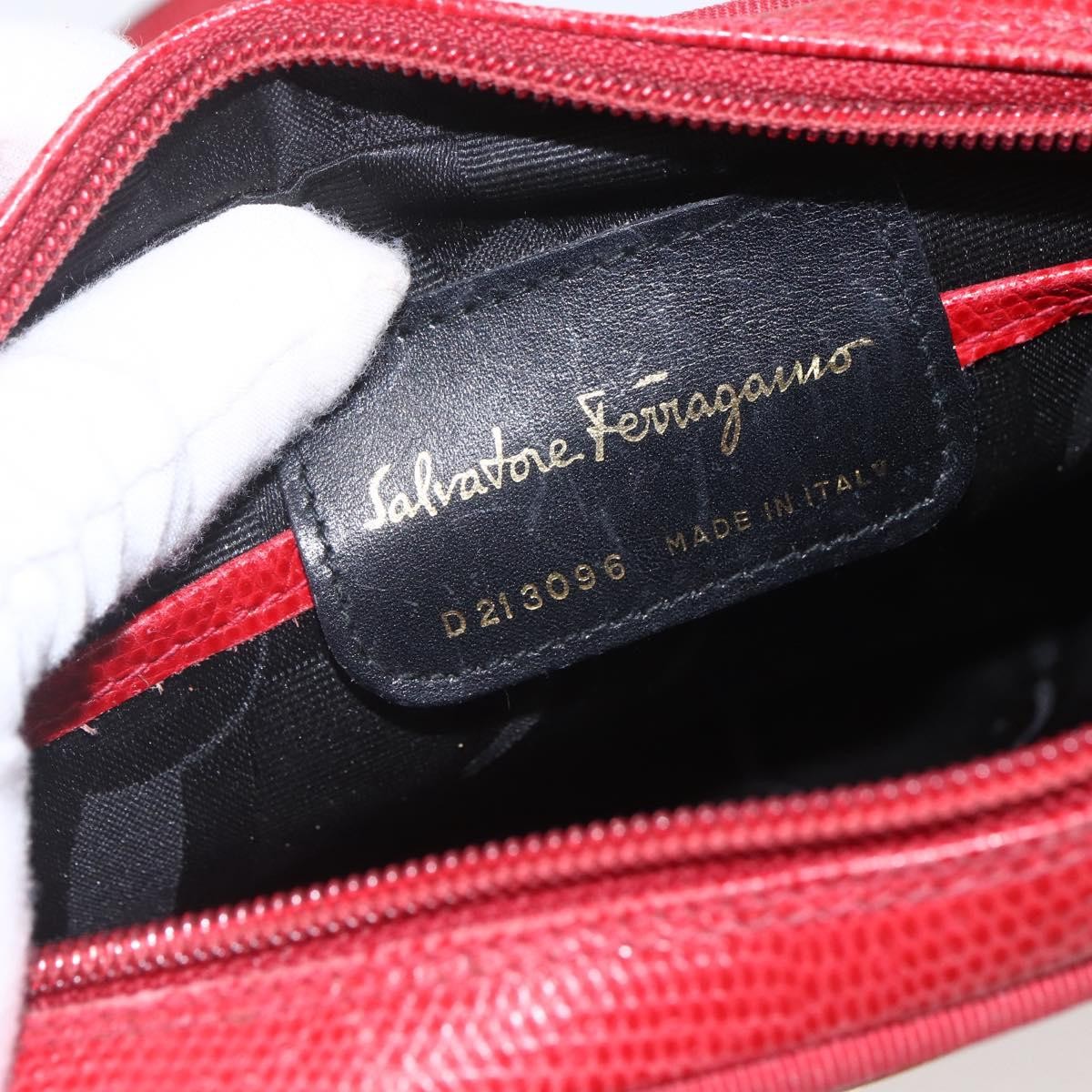 Salvatore Ferragamo Vara Bow camera Shoulder Bag Leather, RED, LEATHER, Shoulder bag
