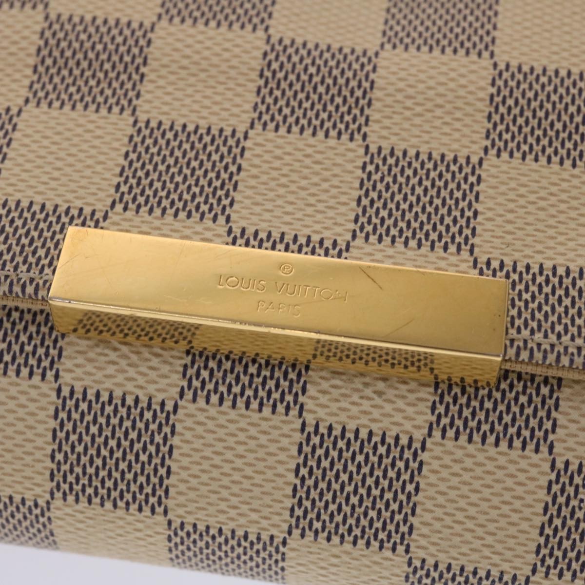 Louis Vuitton Favorite Handbag Damier, White, Canvas, Clutch