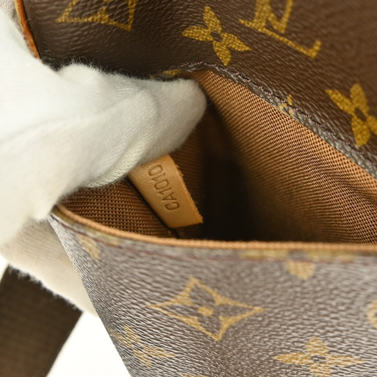Louis Vuitton Pochette Gange Monogram Canvas, BROWN, CANVAS, Clutche & pouche