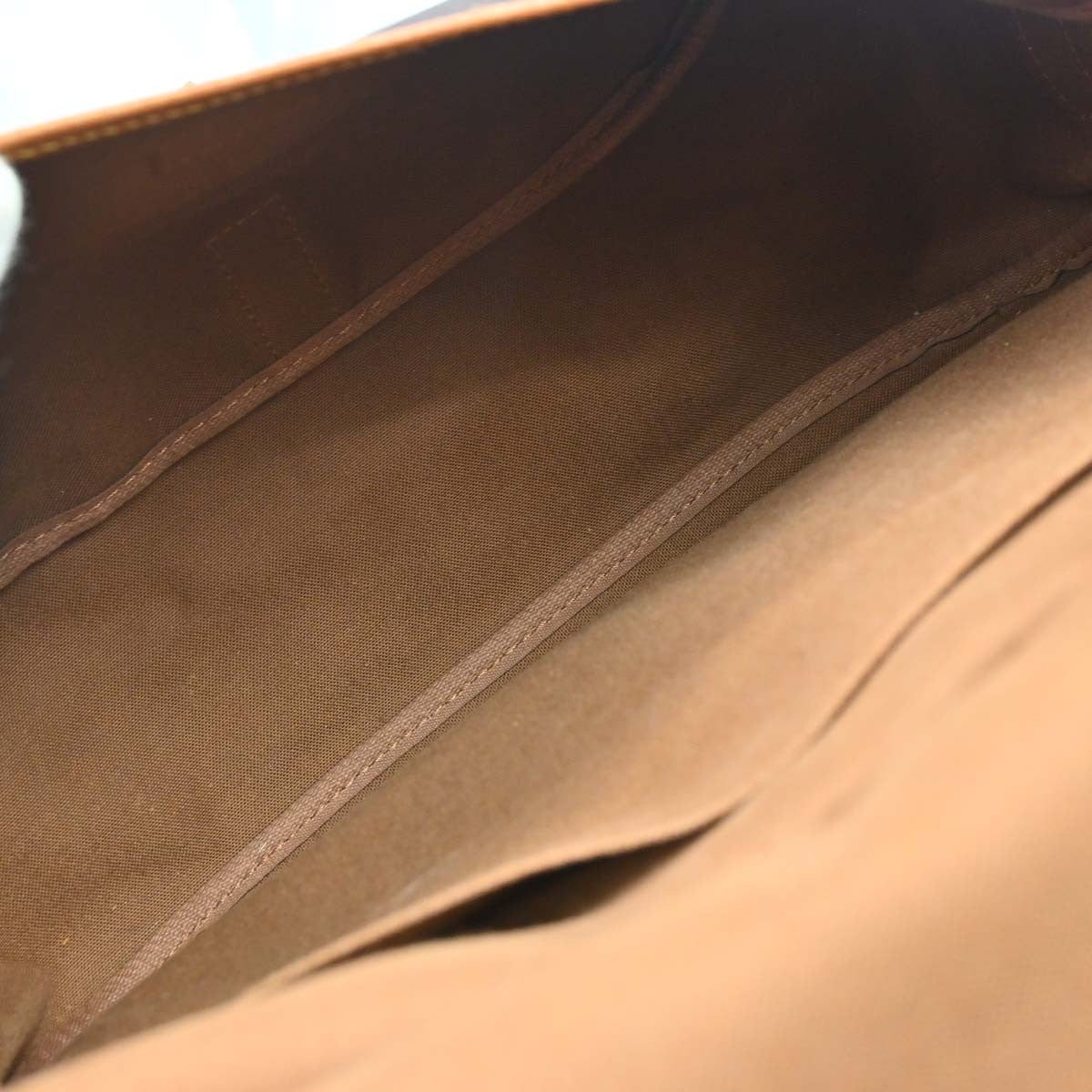 Louis Vuitton Saumur Messenger Bag Monogram Canvas, Brown, Canvas, Handbag