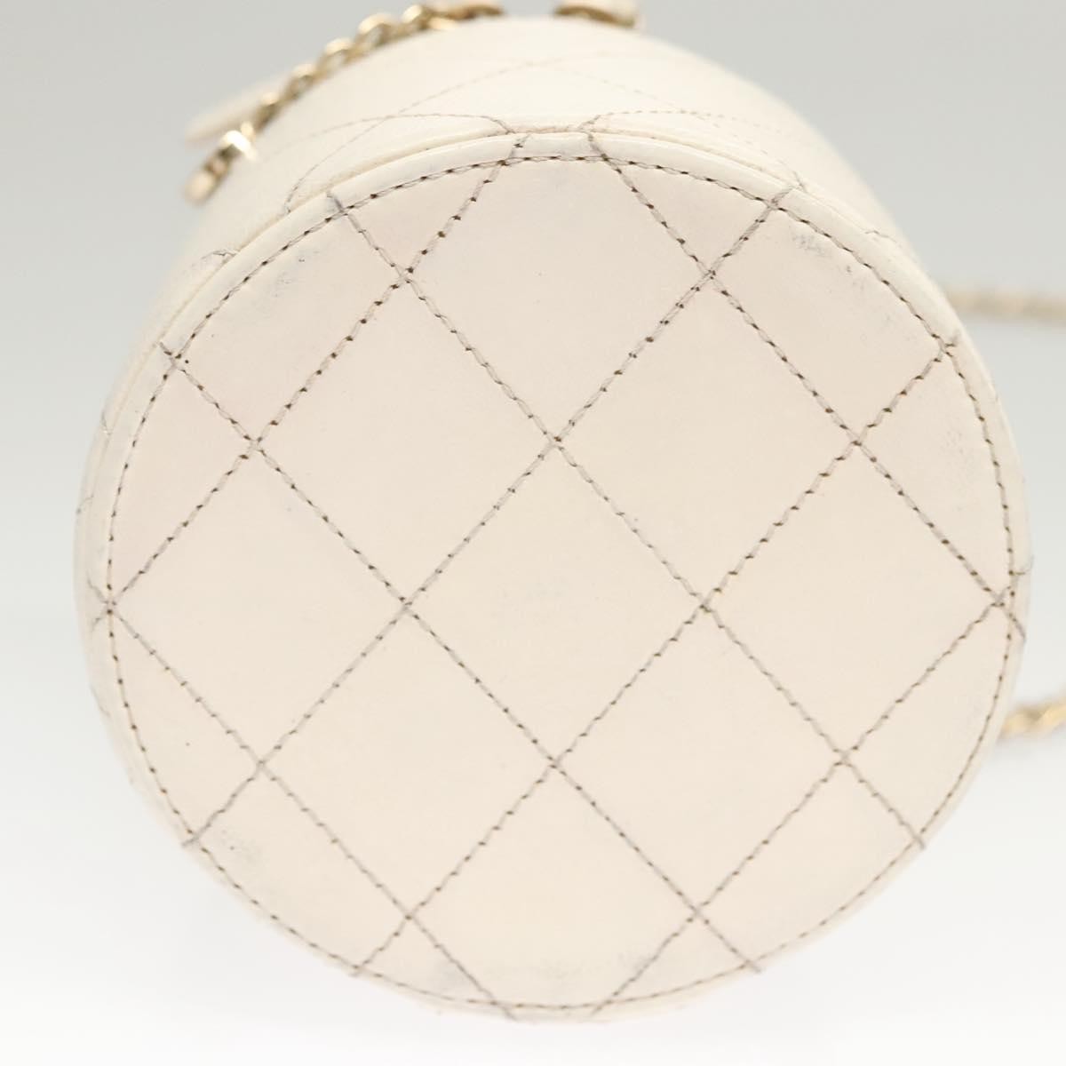 Chanel CC Round Vanity Case with Chain Quilted Lambskin, WHITE, LEATHER, Shoulder bag
