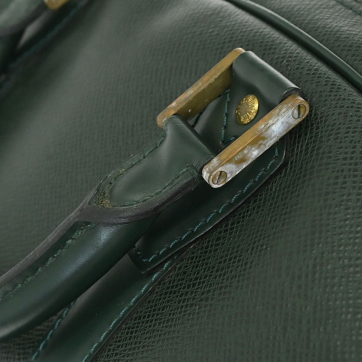 Louis Vuitton Kendall Handbag Taiga Leather, Green, Leather, Travel Bag
