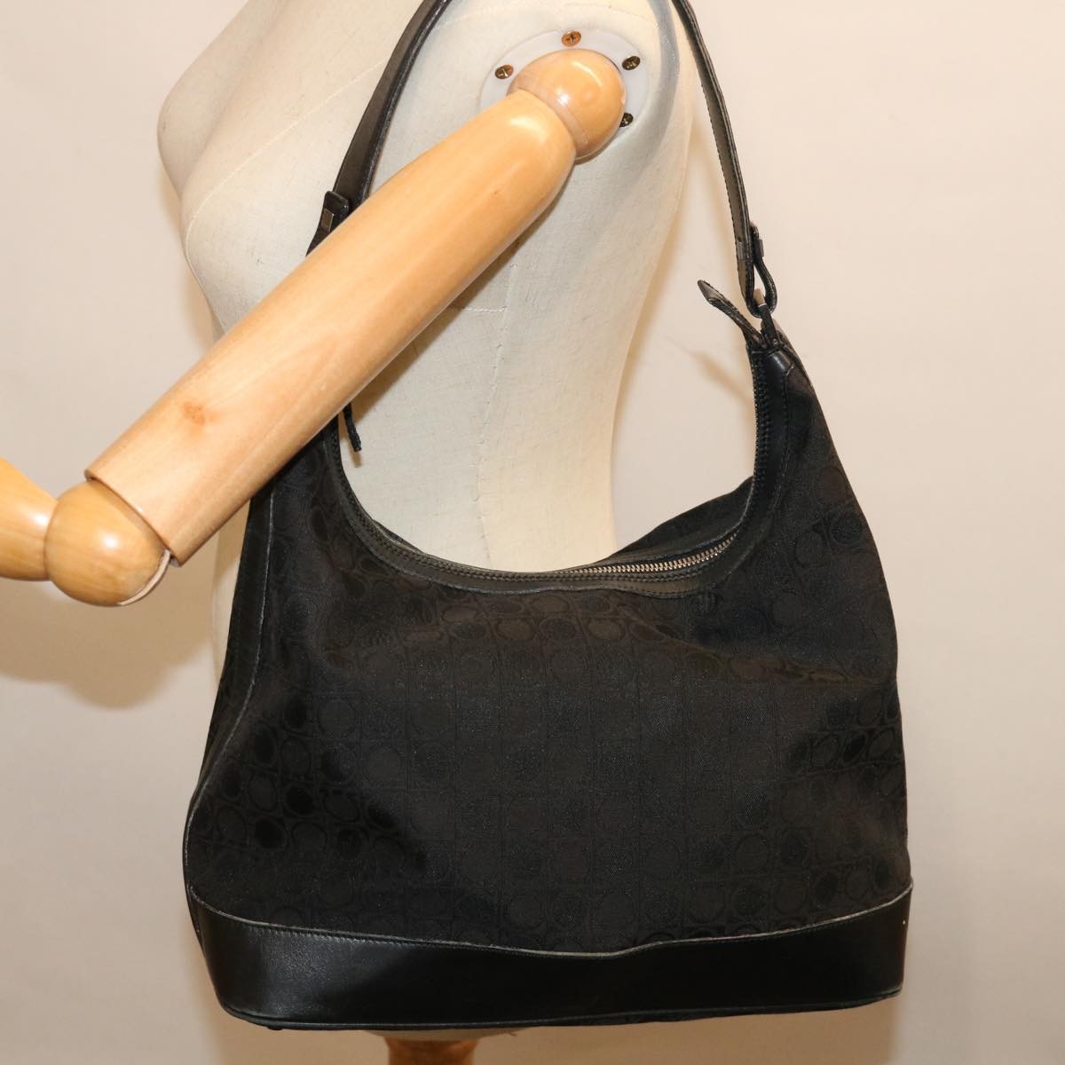 Salvatore Ferragamo Vintage Shoulder Bag Canvas, BLACK, CANVAS, Shoulder bag