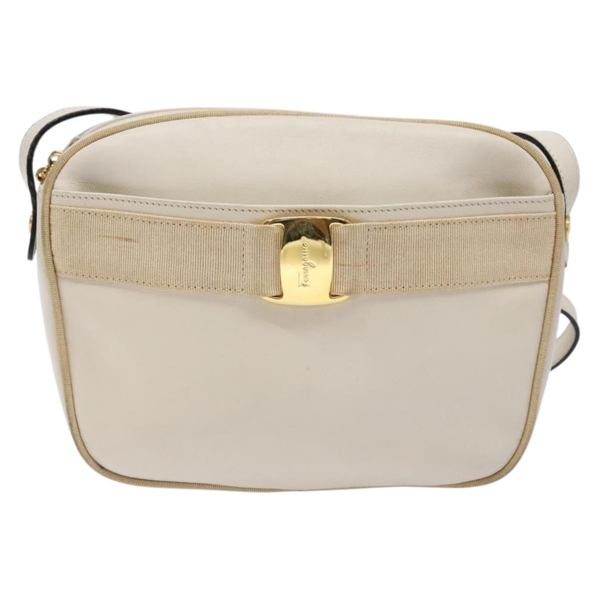 Salvatore Ferragamo Vala Shoulder Bag Leather, BEIGE, LEATHER, Shoulder bag