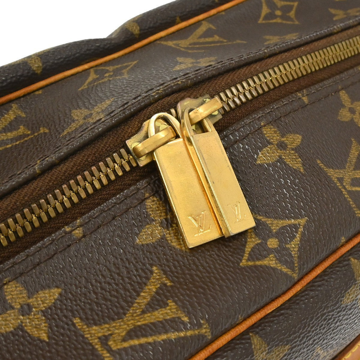 Louis Vuitton Cite Handbag Monogram Canvas, Brown, Canvas, Shoulder Bag