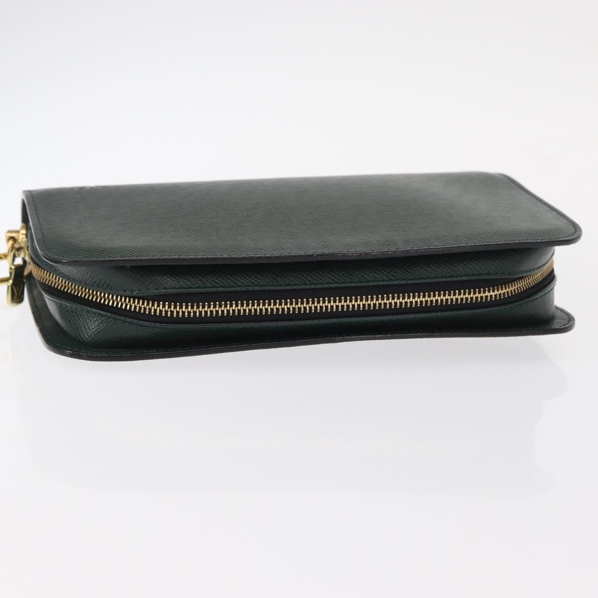 Louis Vuitton Pochette Baikal Clutch Taiga Leather, GREEN, LEATHER, Clutche & pouche