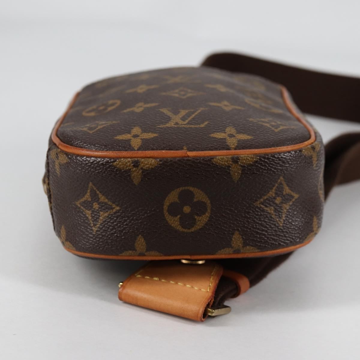 Louis Vuitton Pochette Gange Monogram Canvas, BROWN, CANVAS, Clutche & pouche
