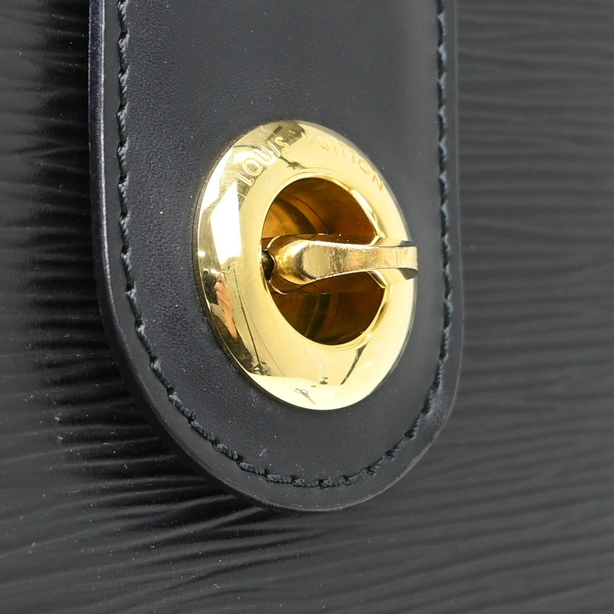 Louis Vuitton Cluny Shoulder Bag Epi Leather, Black, Leather, Shoulder Bag