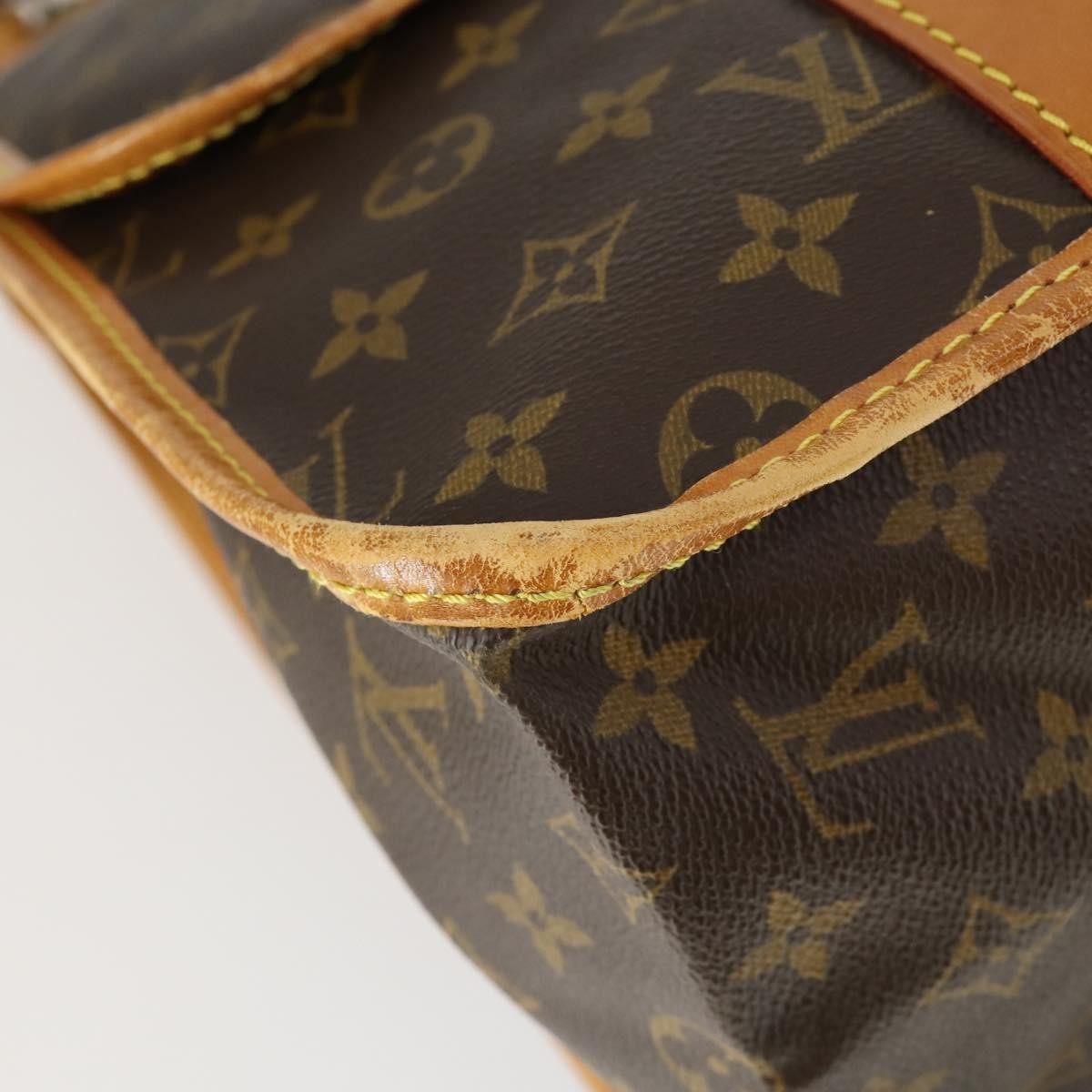 Louis Vuitton Sac Chasse Hunting Bag Monogram Canvas, BROWN, CANVAS, Travel bag