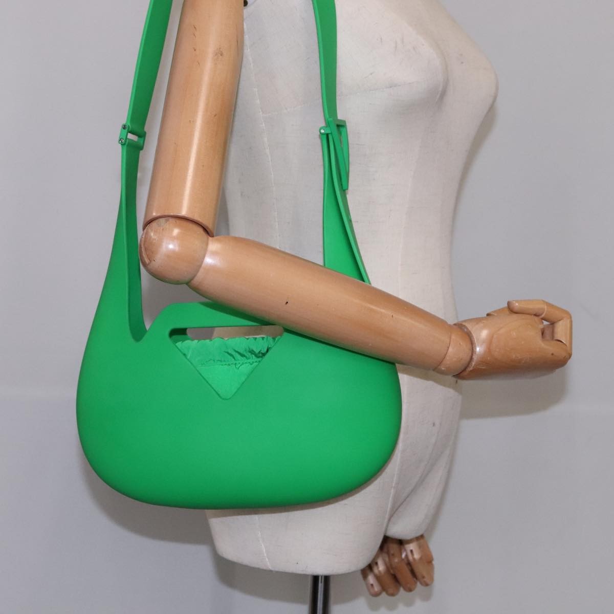 Bottega Veneta Punch Shoulder Bag Rubber with Nylon, GREEN, RUBBER, Shoulder bag