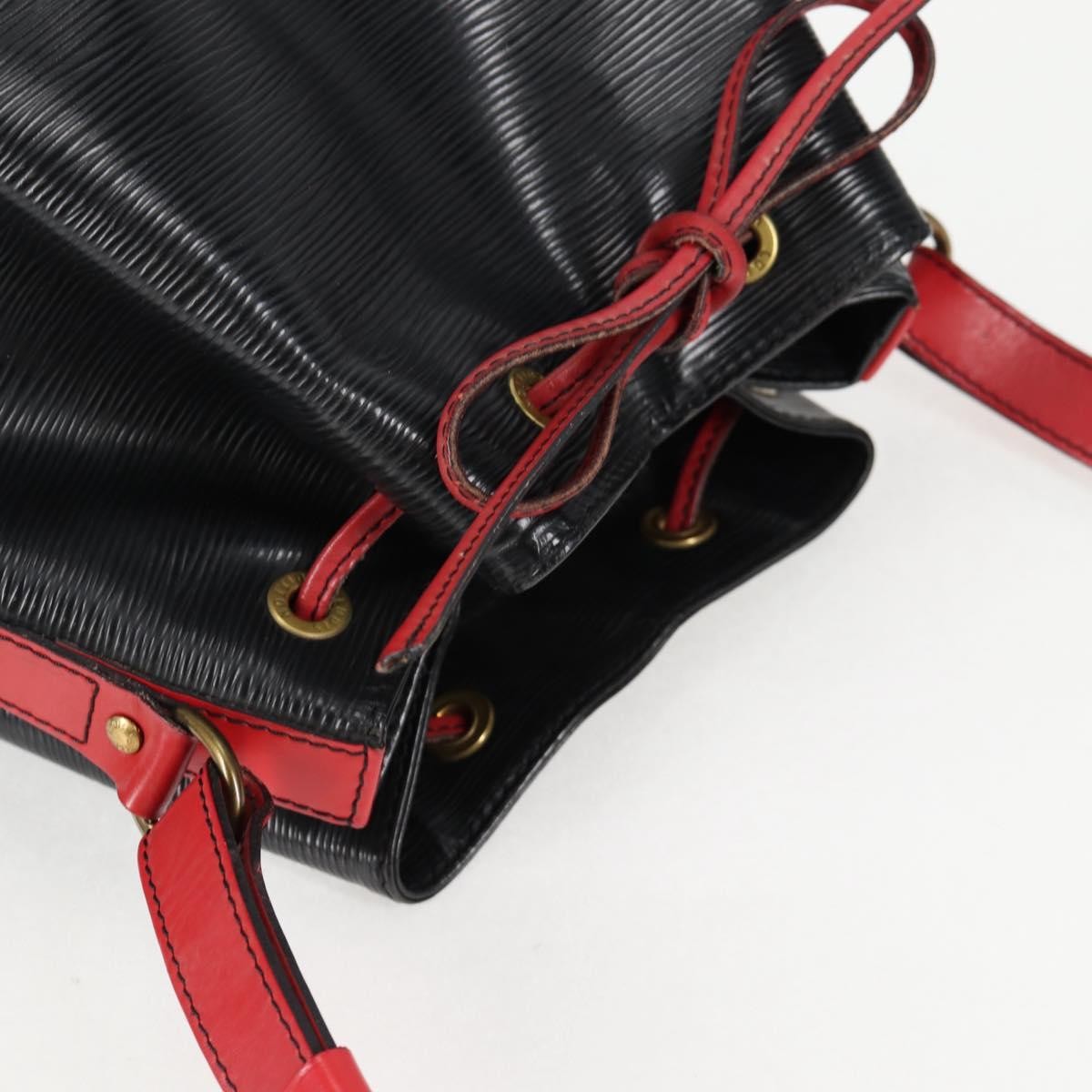 Louis Vuitton Noe Handbag Epi Leather, BLACK, LEATHER, Shoulder bag