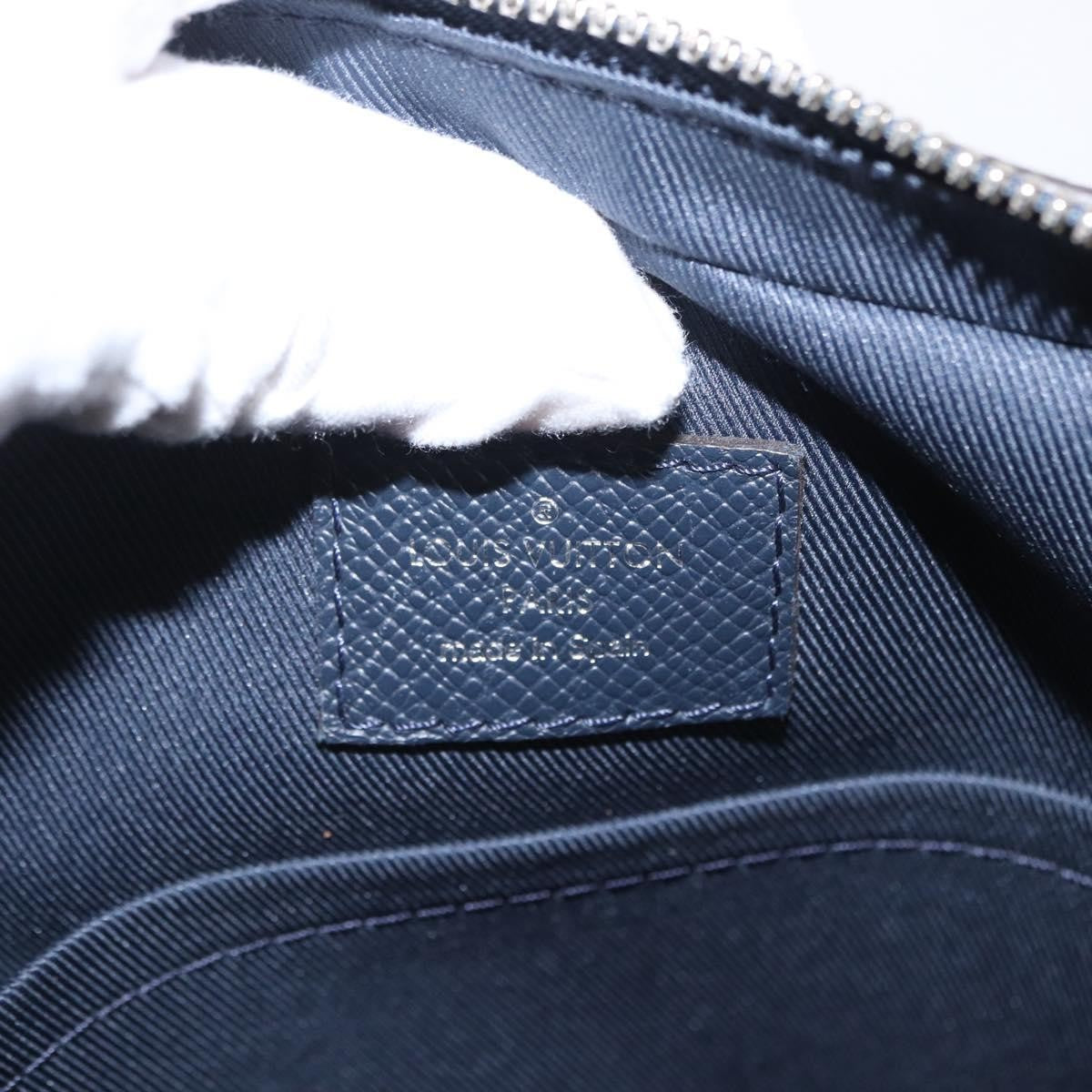 Louis Vuitton Alex Messenger Bag Taiga Leather, NAVY, LEATHER, Shoulder bag