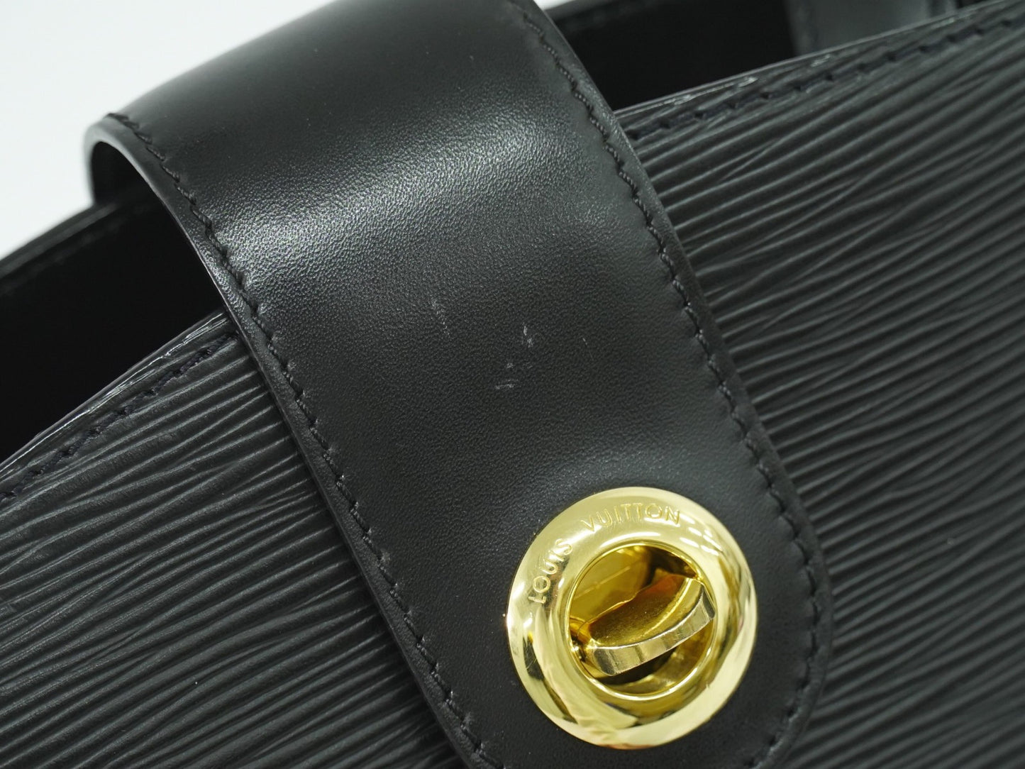 Louis Vuitton Cluny Shoulder Bag Epi Leather, BLACK, LEATHER, Shoulder bag