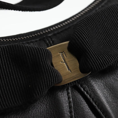 Salvatore Ferragamo Vala Shoulder Bag Leather, BLACK, LEATHER, Shoulder bag