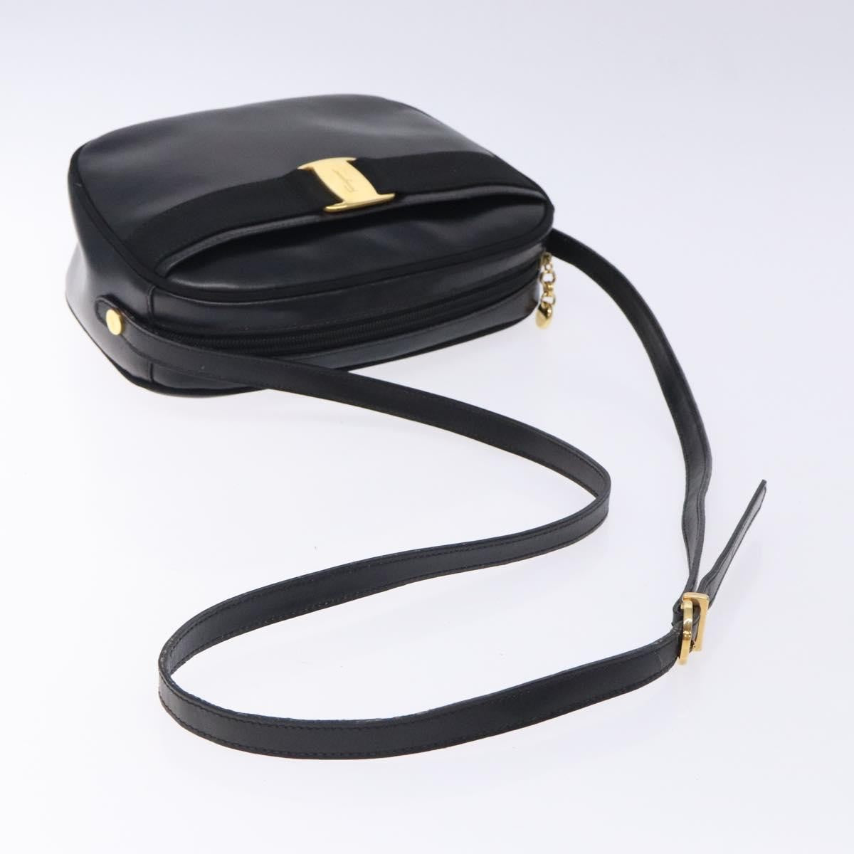 Salvatore Ferragamo Vala Shoulder Bag Leather, BLACK, LEATHER, Shoulder bag