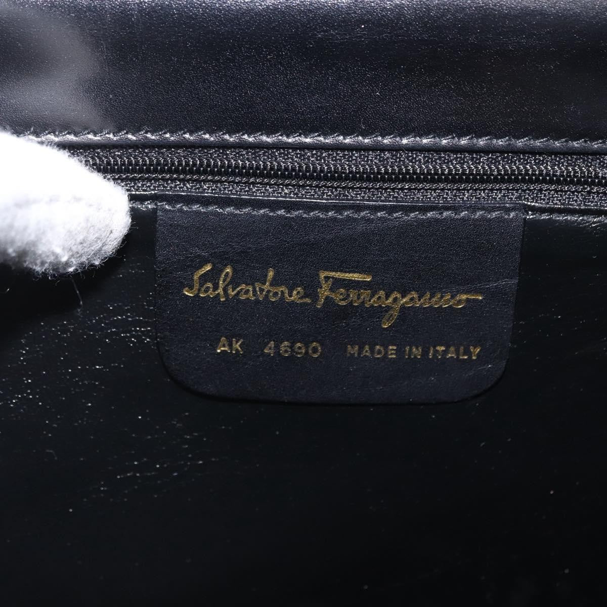 Salvatore Ferragamo Gancini Shoulder Bag Leather, BLACK, LEATHER, Shoulder bag