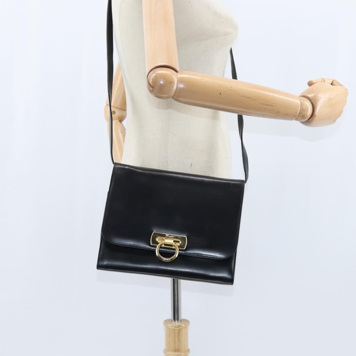 Salvatore Ferragamo Gancini Flap Shoulder bag Leather, BLACK, LEATHER, Shoulder bag