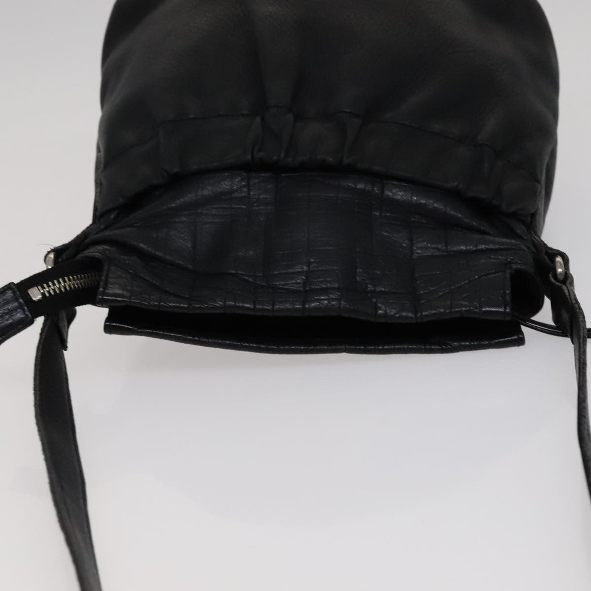 Burberry Vintage Crossbody Bag Leather, BLACK, LEATHER, Shoulder bag
