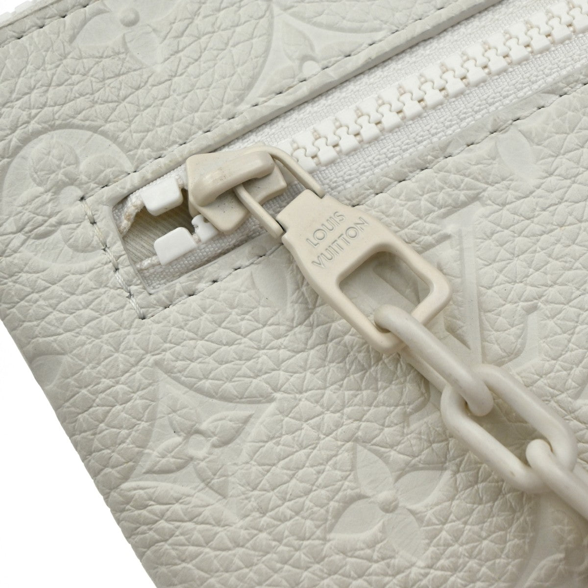 Louis Vuitton Pochette A4 Monogram Taurillon Leather, WHITE, LEATHER, Clutche & pouche