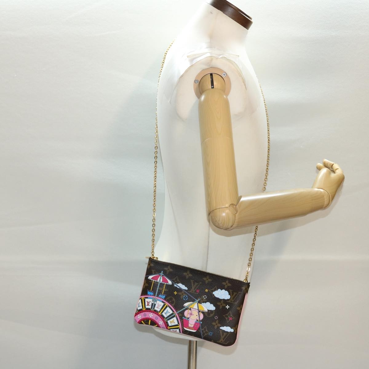 Louis Vuitton Double Zip Pochette Limited Edition Vivienne Xmas Monogram Canvas, BROWN, CANVAS, Clutche & pouche