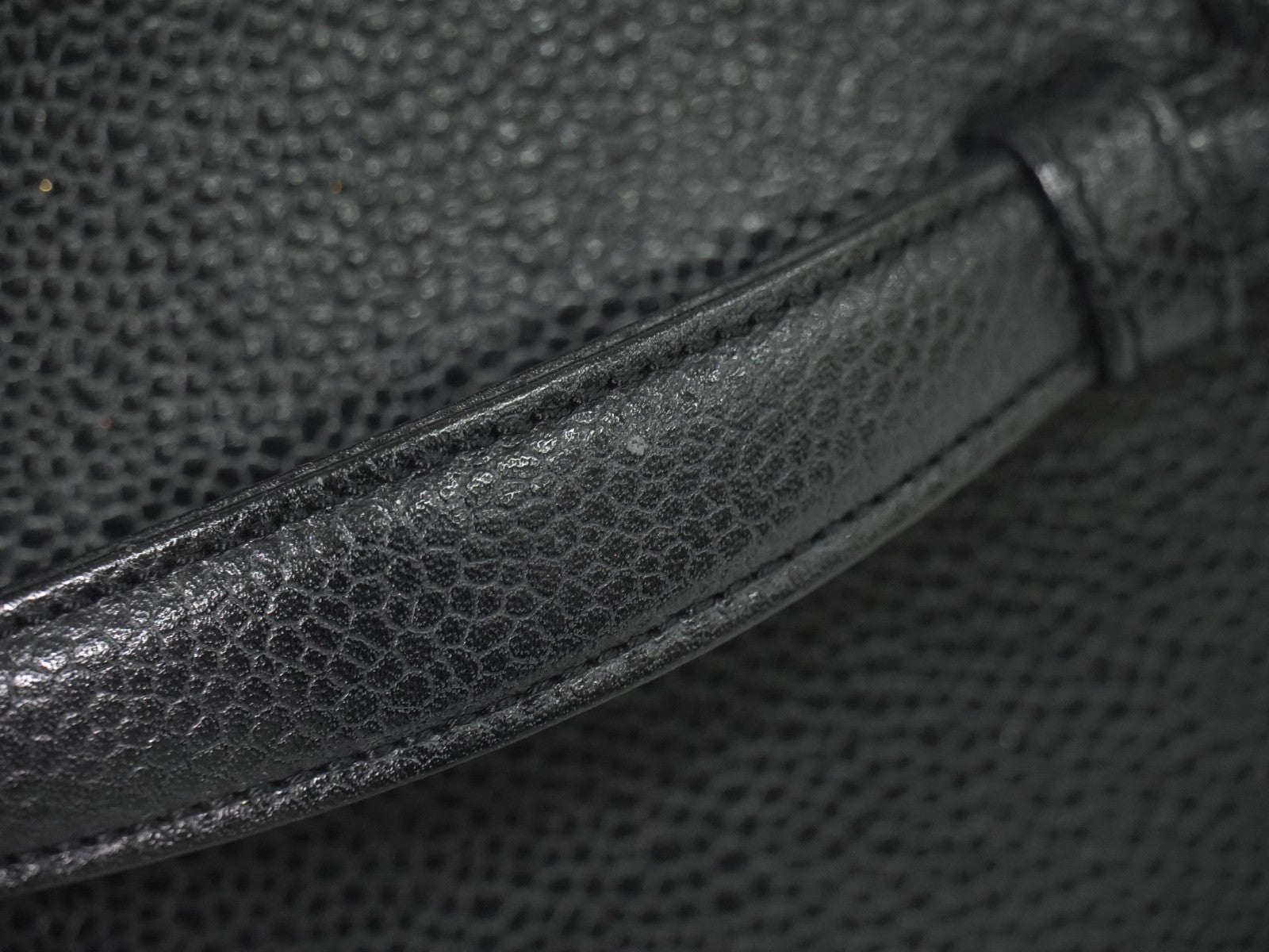 Chanel Vintage Timeless Cosmetic Case Caviar, BLACK, LEATHER, Toiletry Case