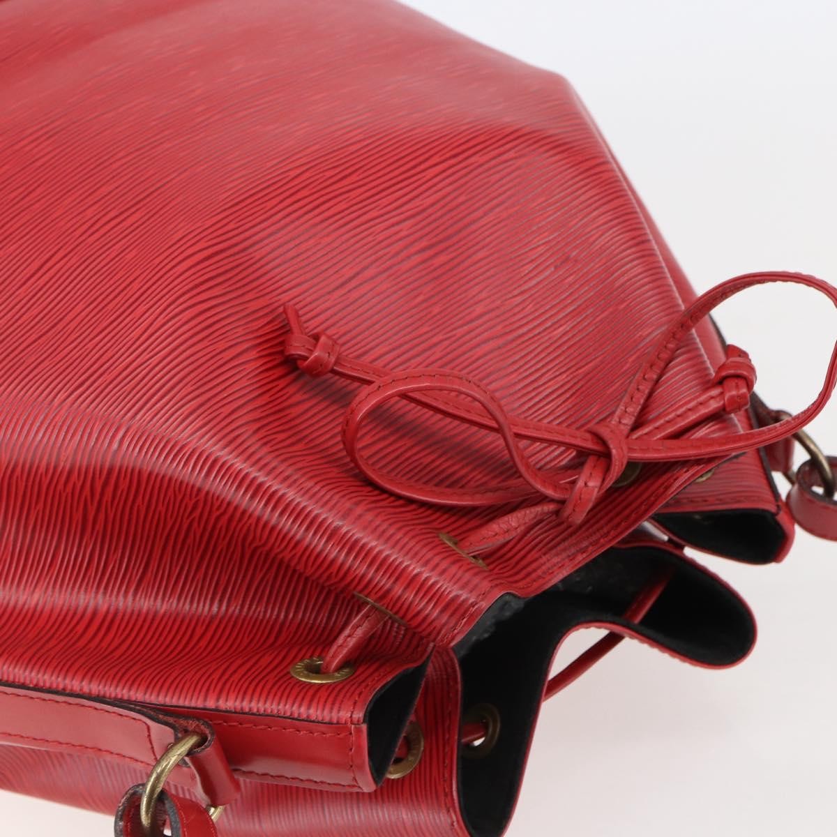 Louis Vuitton Noe Handbag Epi leather, RED, LEATHER, Shoulder bag