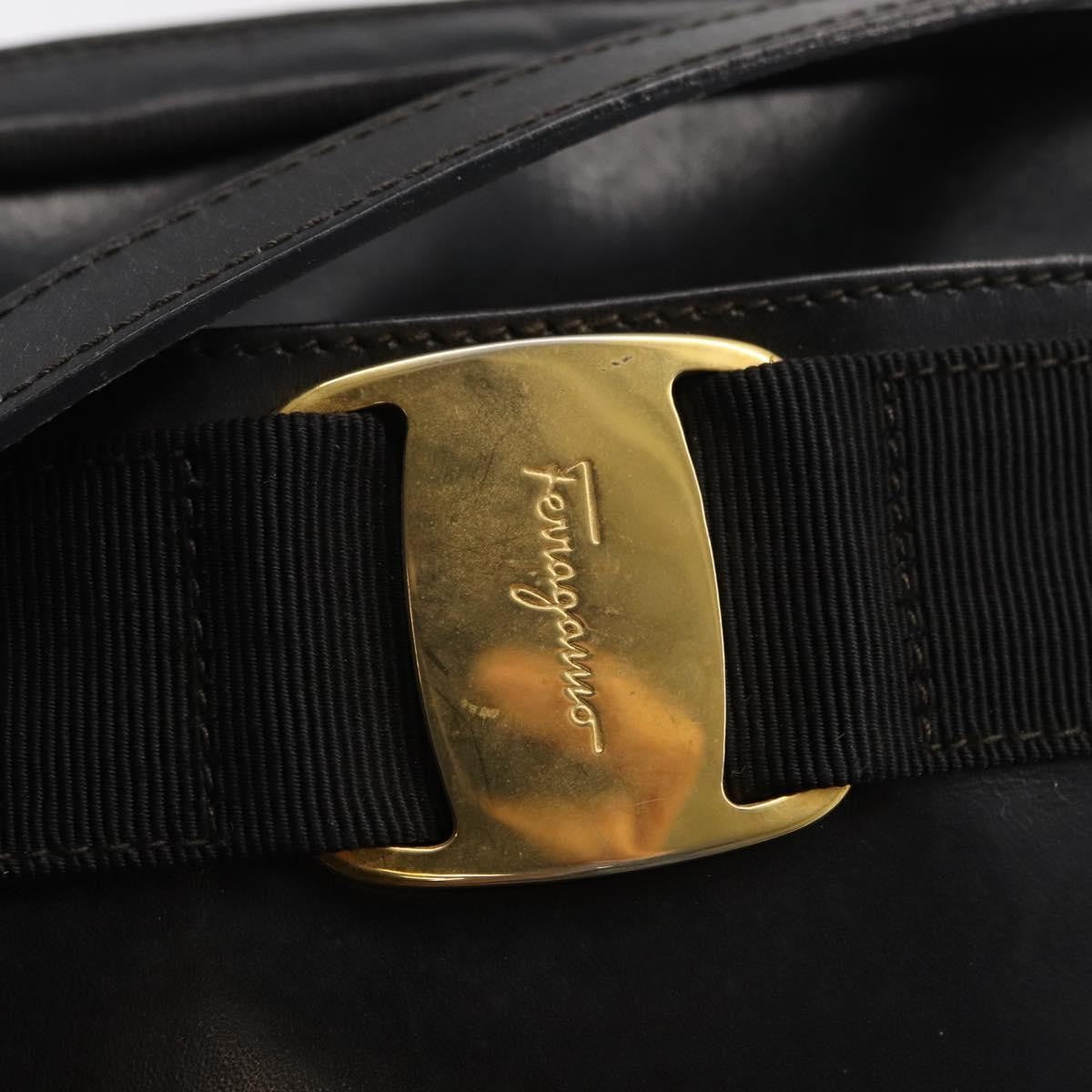 Salvatore Ferragamo Vara Bow camera Shoulder Bag Leather, BLACK, LEATHER, Shoulder bag
