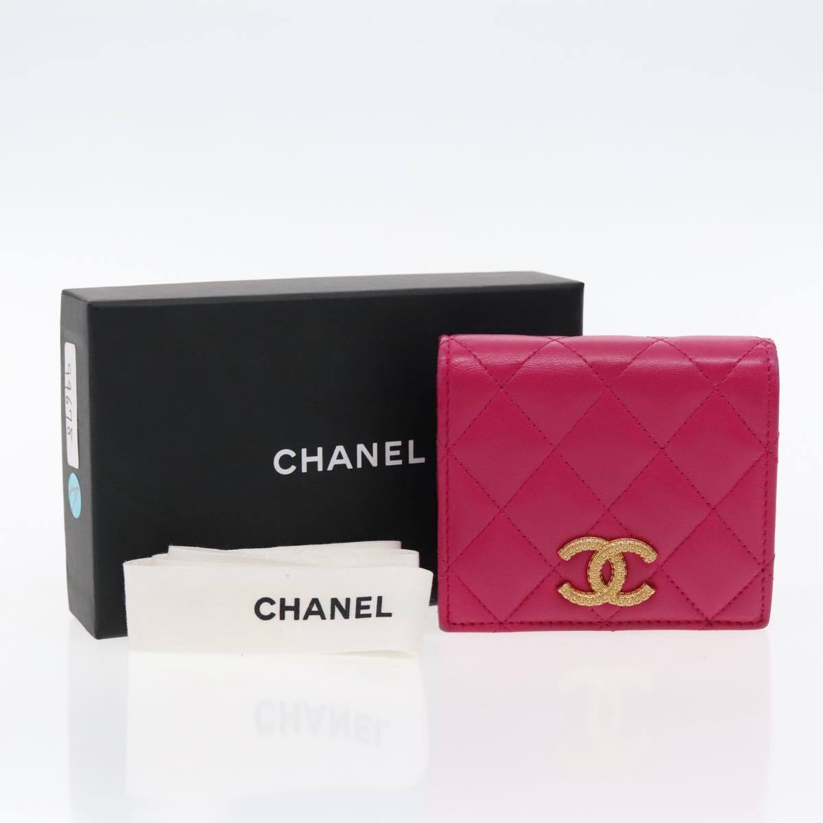 Chanel Textured CC Bifold Wallet Quilted Caviar, PINK, LEATHER, Wallets