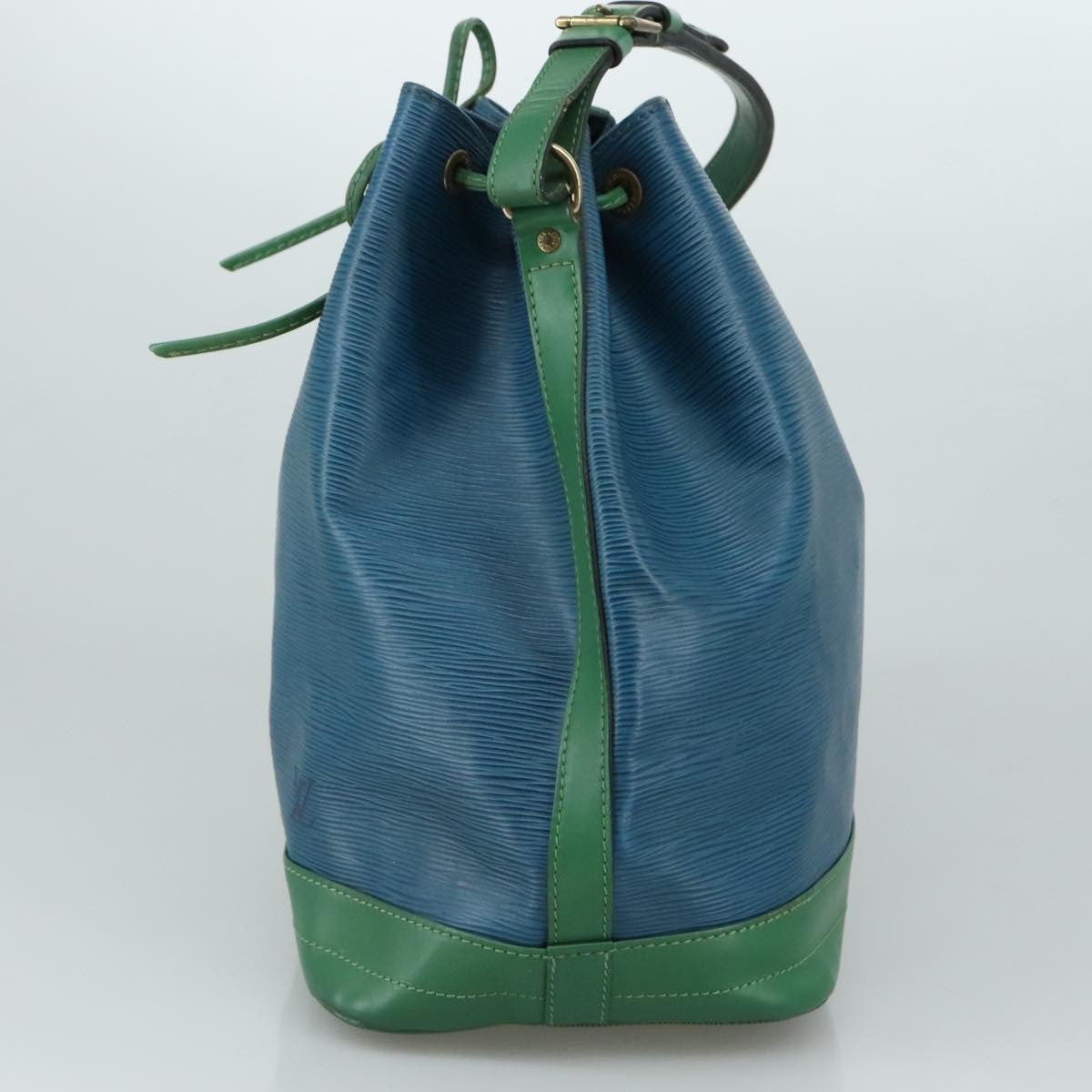 Louis Vuitton Bicolor Noe Handbag Epi Leather, BLUE, LEATHER, Shoulder bag