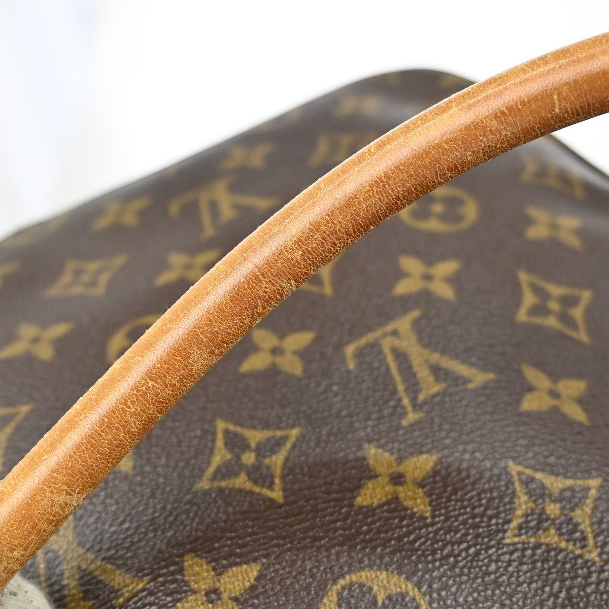 Louis Vuitton Monogram Looping Handbag Monogram Canvas, Brown, Canvas, Shoulder Bag