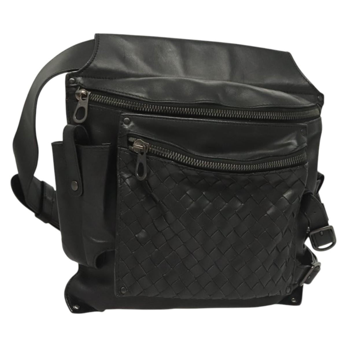 Bottega Veneta Utility Waist Bag Leather with Intrecciato, BLACK, LEATHER, Travel bag