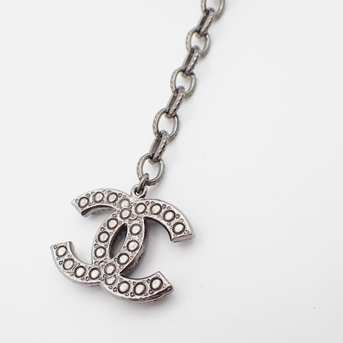 Chanel CC Charm Bracelet Faux Pearls and Metal, BLACK, SILVER_PLATED, Bracelet