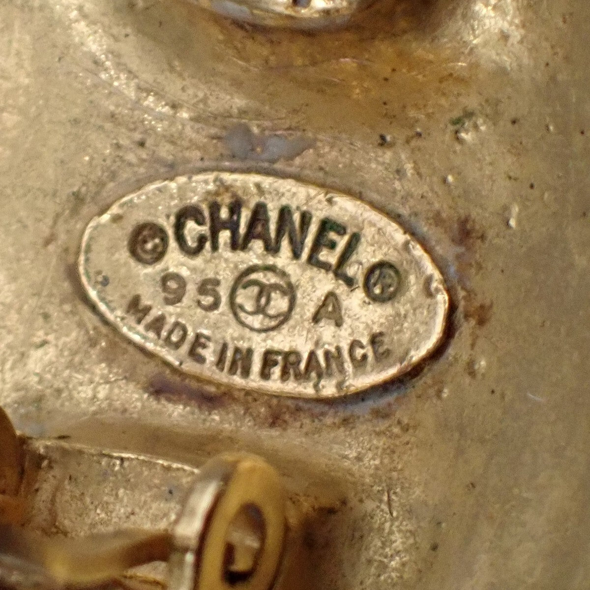 Chanel Vintage CC Round Clip-On Earrings Metal, GOLD, GOLD_PLATED, Earrings