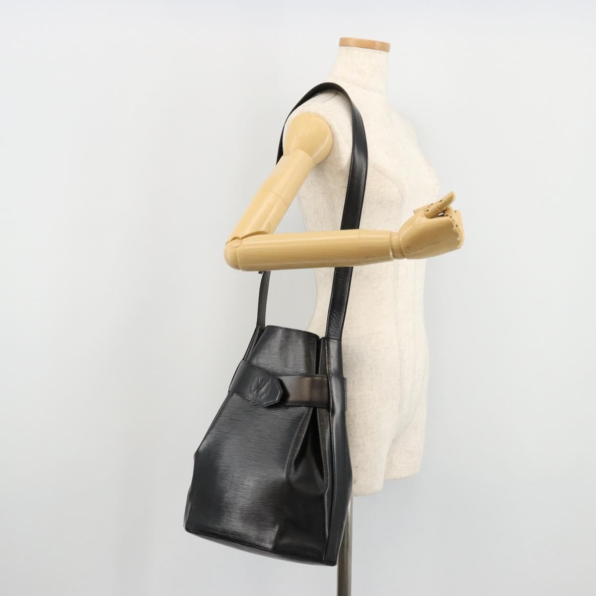 Louis Vuitton Vintage Sac d'Epaule Handbag Epi Leather, Black, Leather, Shoulder Bag