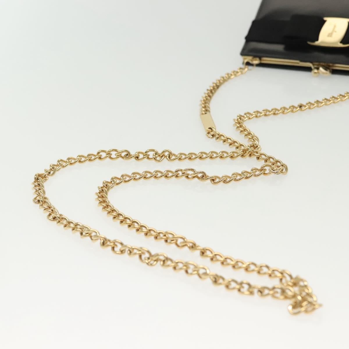 Salvatore Ferragamo Vala Shoulder Bag Leather, BLACK, LEATHER, Shoulder bag