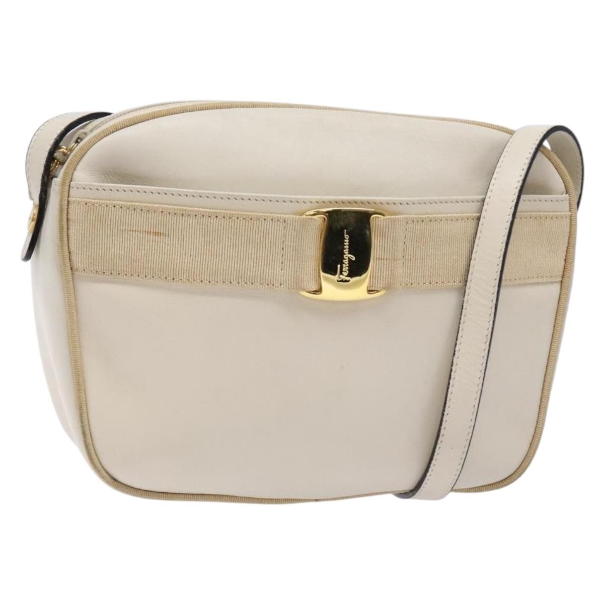 Salvatore Ferragamo Vala Shoulder Bag Leather, BEIGE, LEATHER, Shoulder bag