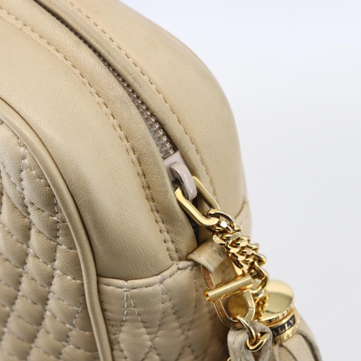 Bally Vintage Shoulder Bag Quilted leather, ECRU, LEATHER, Shoulder bag