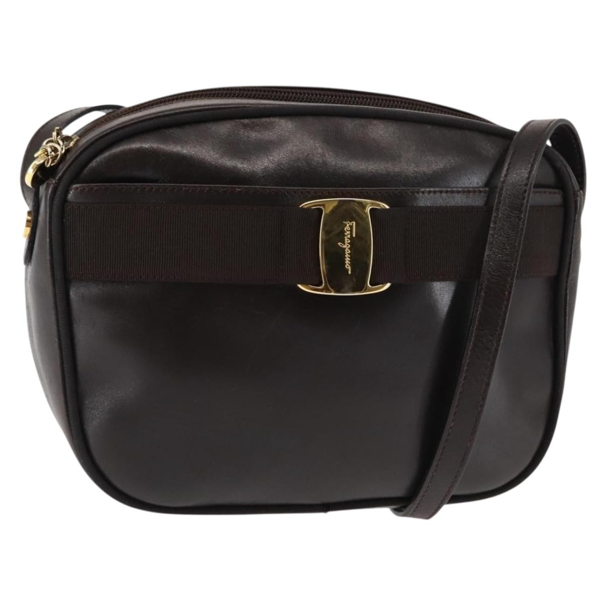 Salvatore Ferragamo Vara Bow camera Shoulder Bag Leather, BROWN, LEATHER, Shoulder bag