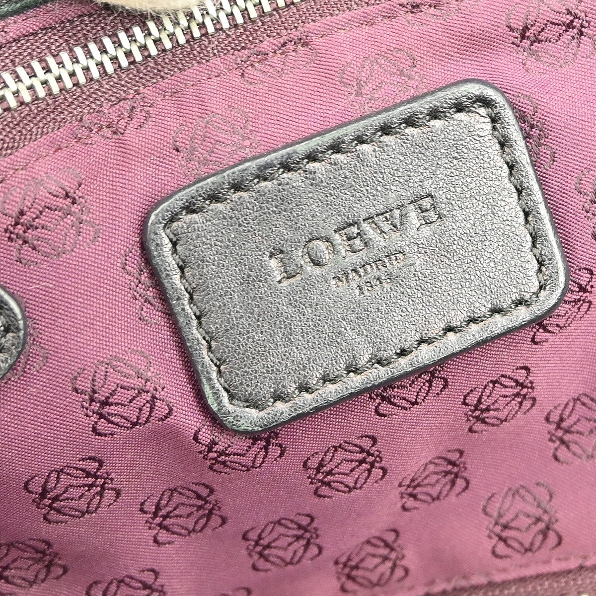 Loewe Aire Hobo Patent, BLACK, PATENT_LEATHER, Handbag
