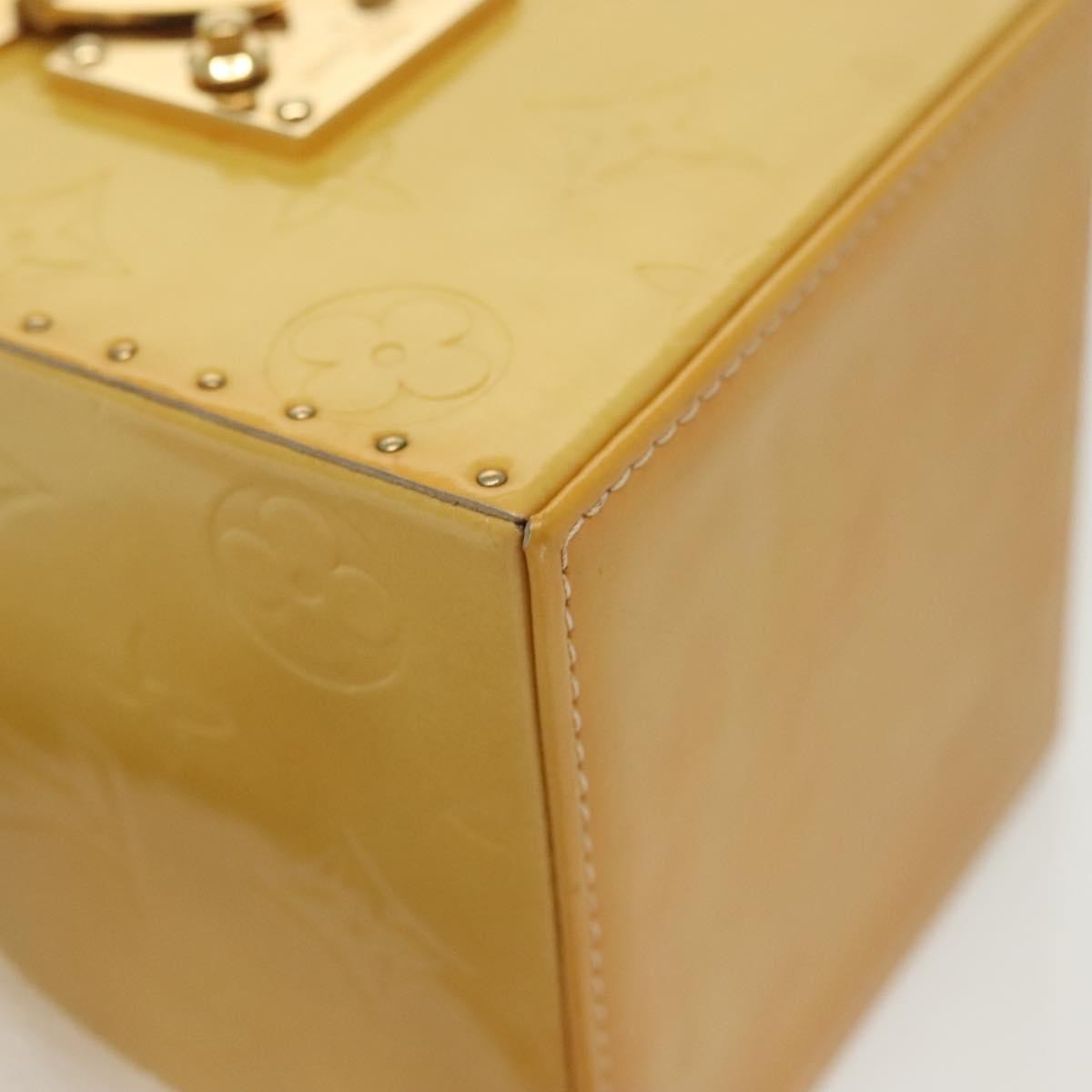 Louis Vuitton Bleecker Box Bag Monogram Vernis, BEIGE, PATENT_LEATHER, Clutche & pouche