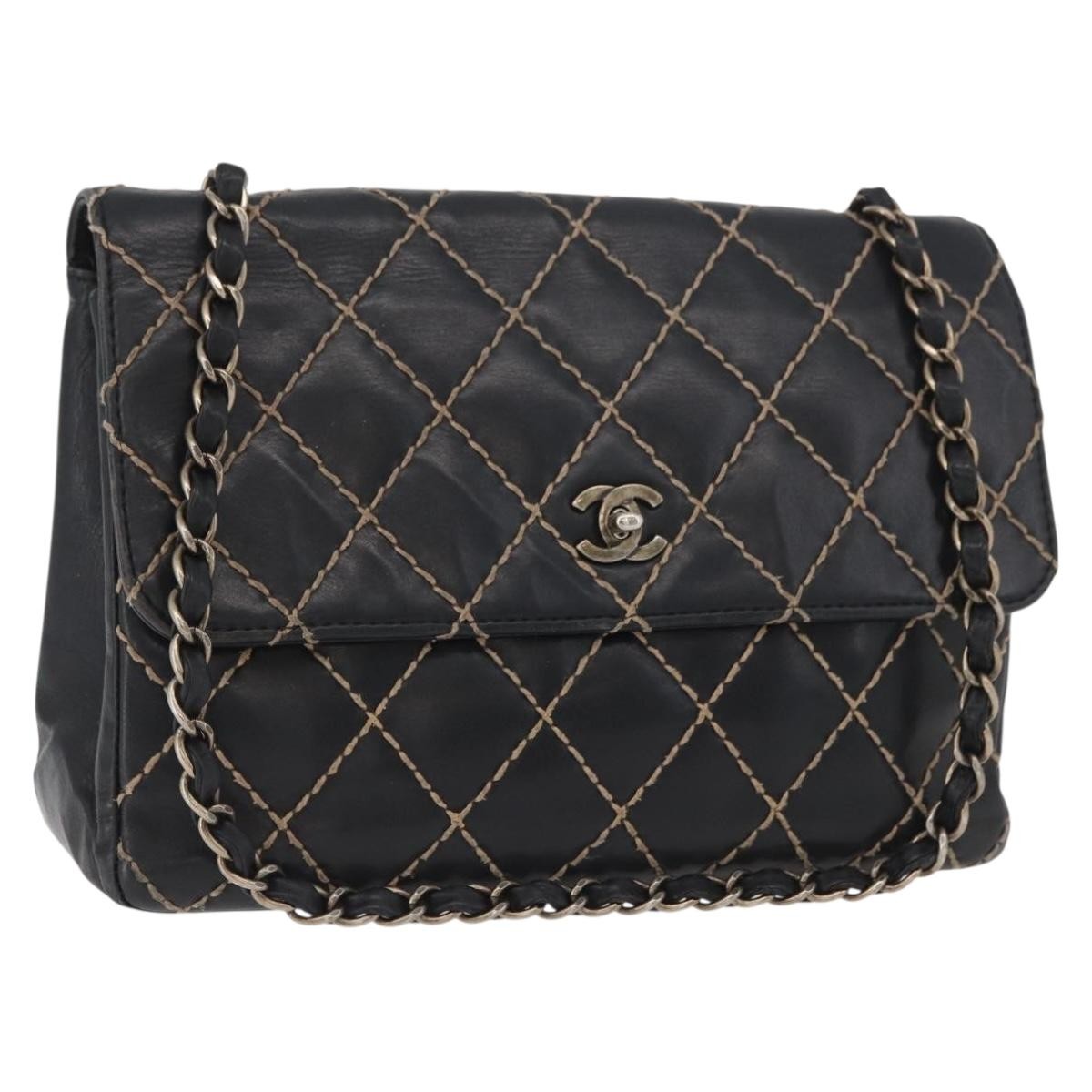 Chanel Chanel Matelassé Cuir Noir Black leather, Black, Leather, Handbag