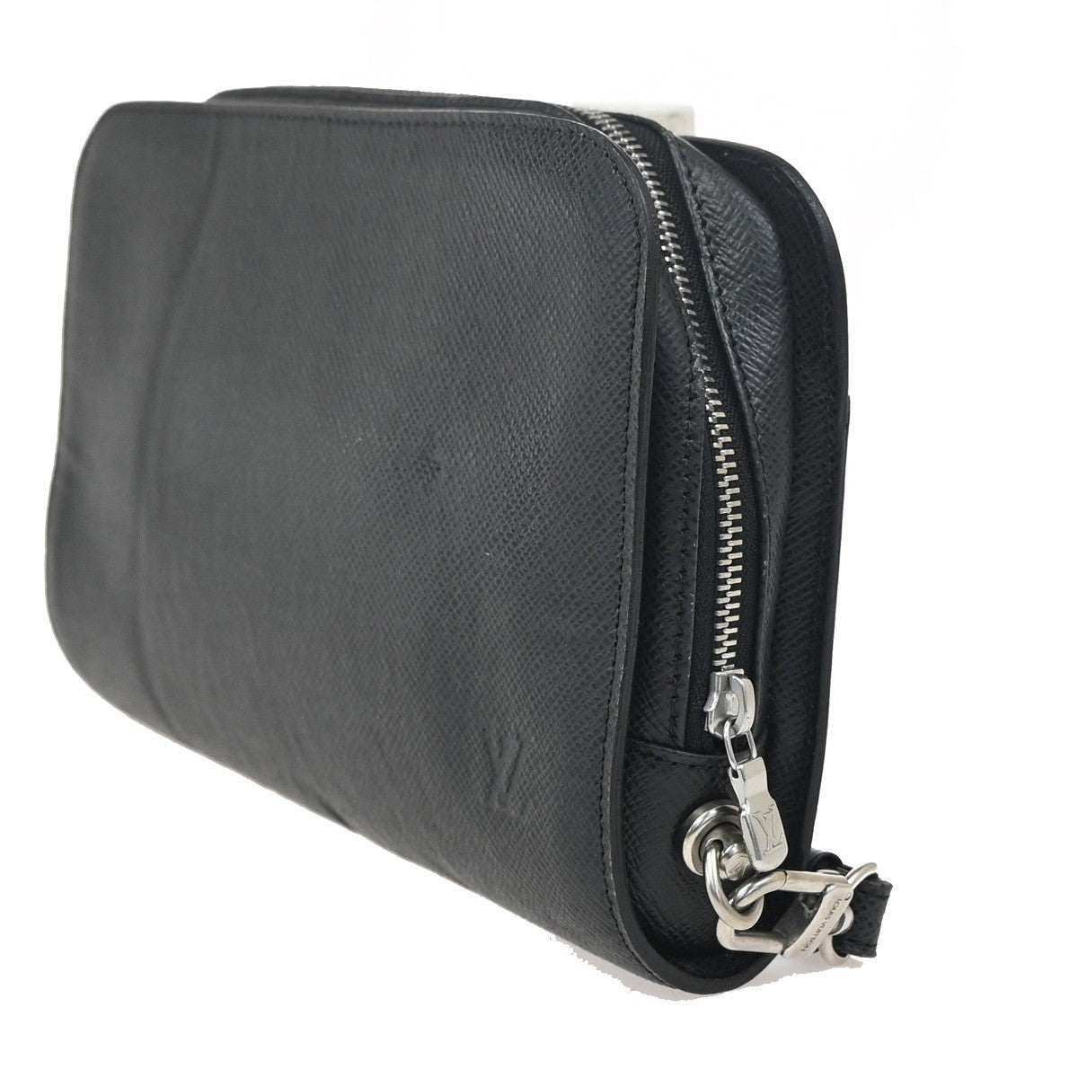 Louis Vuitton Baikal Handbag Taiga Leather, BLACK, LEATHER, Clutche & pouche
