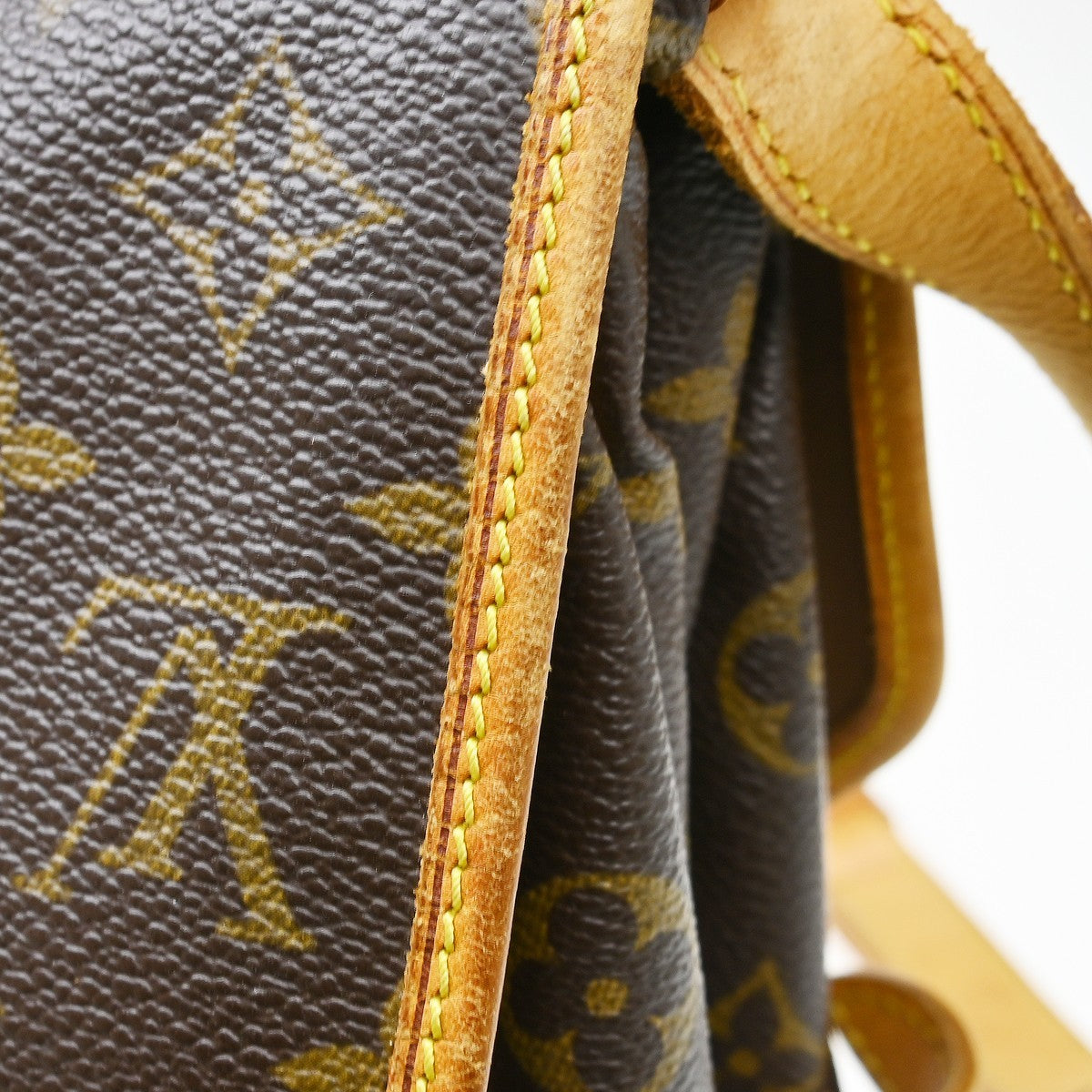Louis Vuitton Saumur Handbag Monogram Canvas, Brown, Canvas, Shoulder Bag