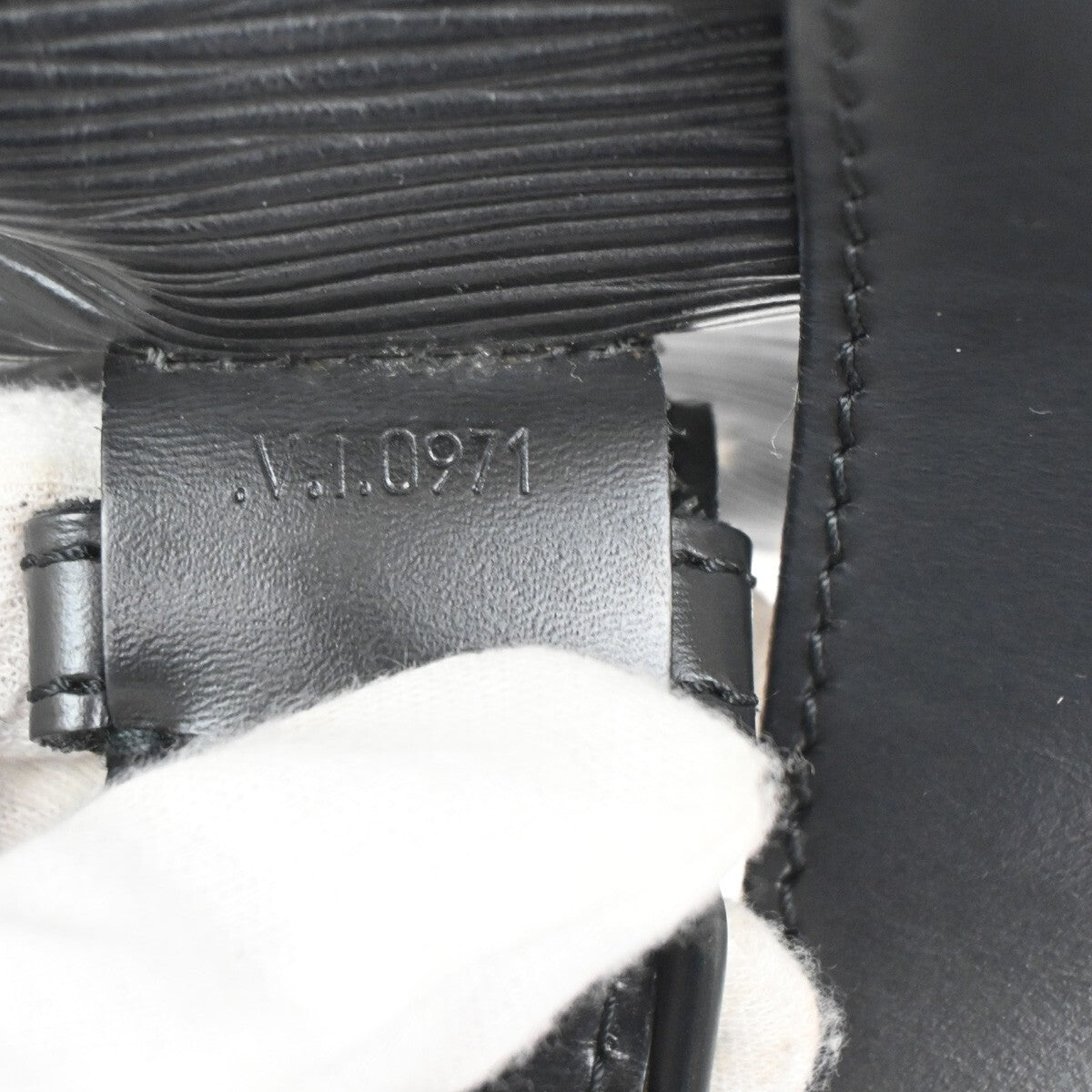 Louis Vuitton Vintage Sac d'Epaule Handbag Epi Leather, BLACK, LEATHER, Handbag