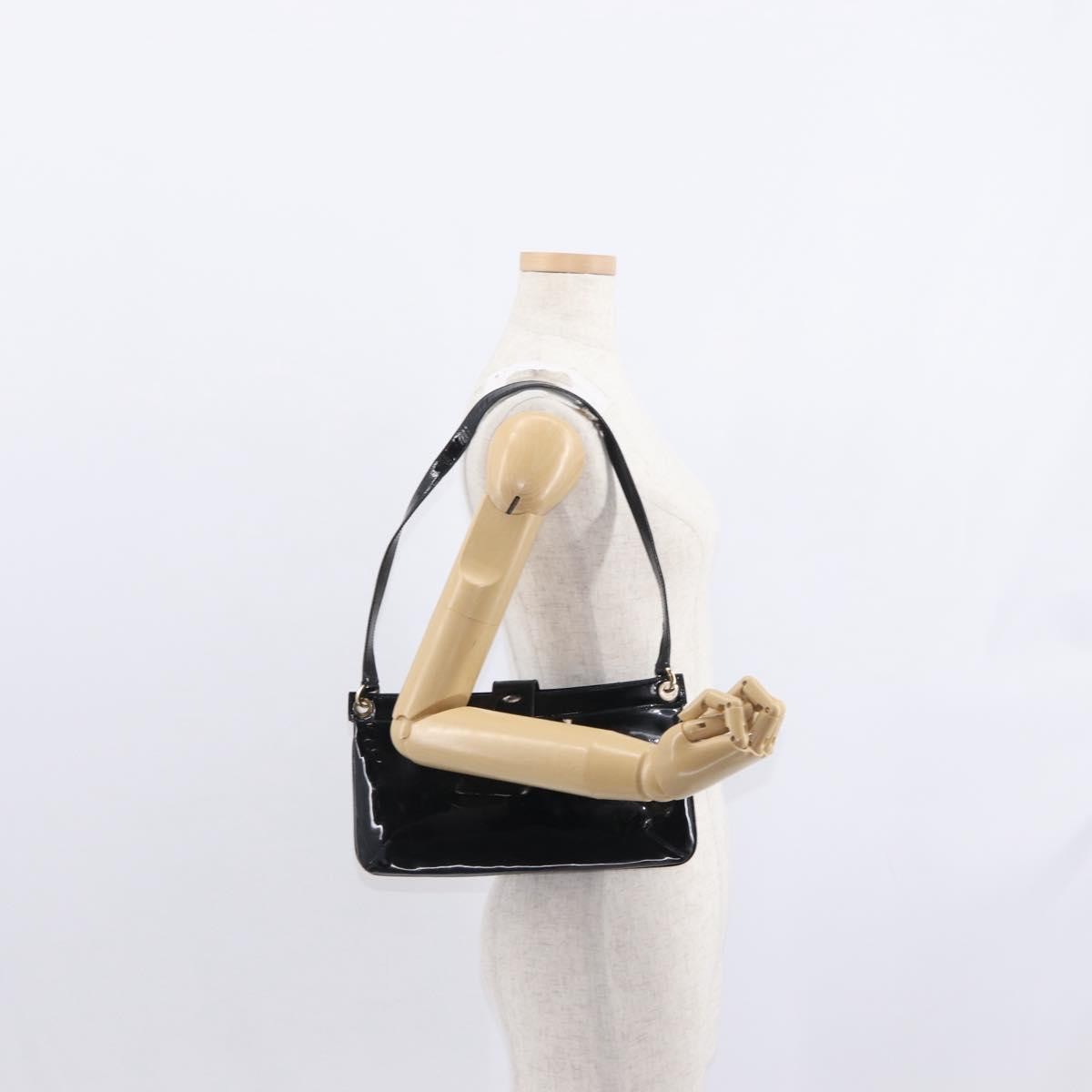 Salvatore Ferragamo Gancini Shoulder Bag Patent Leather, BLACK, PATENT_LEATHER, Shoulder bag
