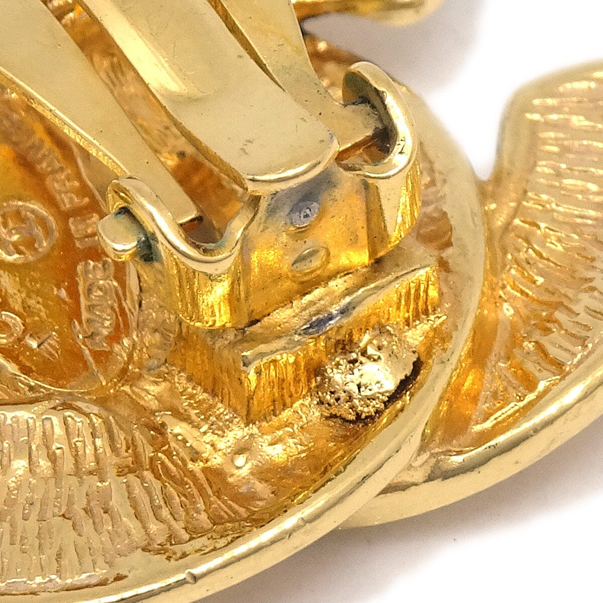 Chanel CC Clip-On Earrings Quilted Metal, GOLD, GOLD_PLATED, Earrings